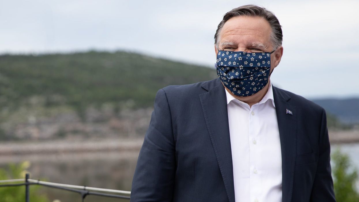 Masque obligatoire à l'extérieur: François Legault revient sur sa décision