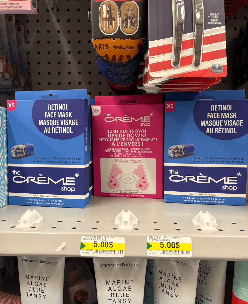 Masques pour le visage The Cr\u00e8me Shop sur les tablettes du Dollarama.