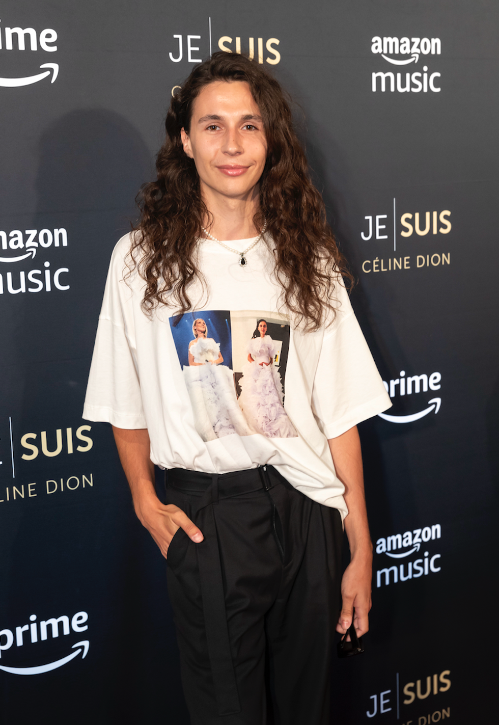 Maxence Garneau sur le tapis rouge de JE SUIS : C\u00c9LINE DION.