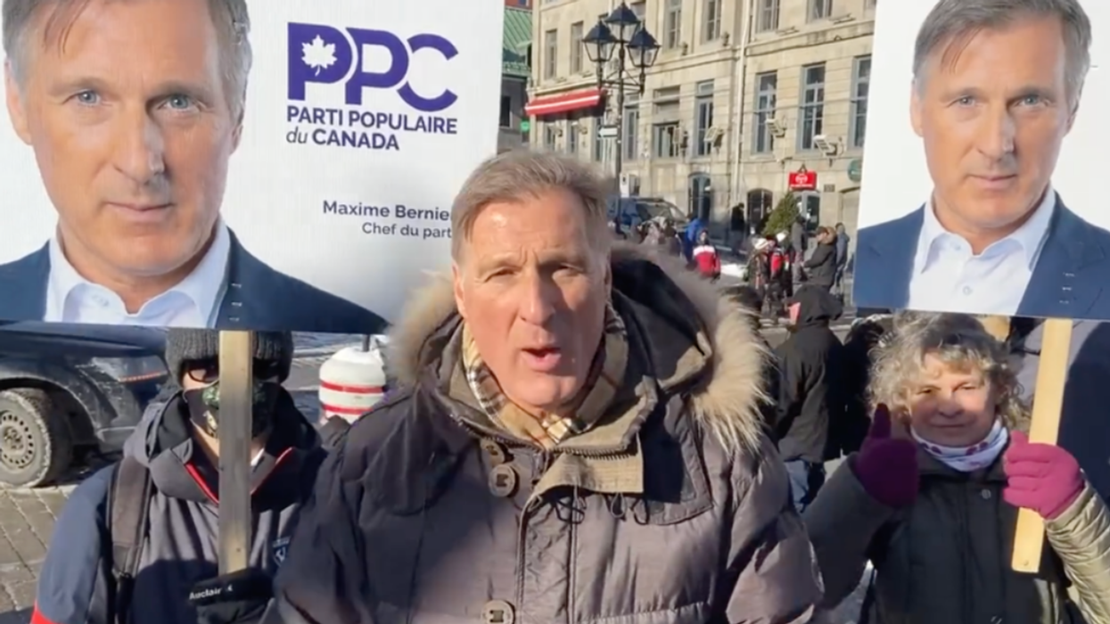Maxime Bernier participe à la manifestation contre les mesures sanitaires à Montréal