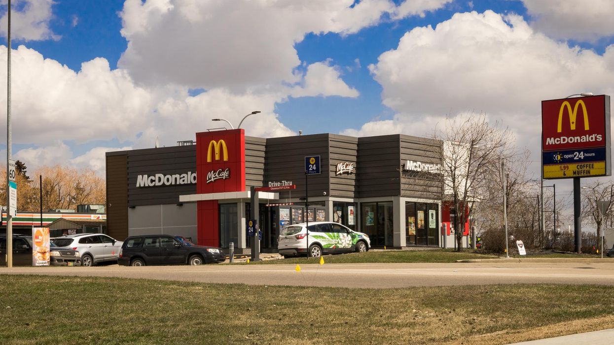 McDonald's Canada Is Hiring 5,000 People Right Now But You Need An Inside Source To Get In
