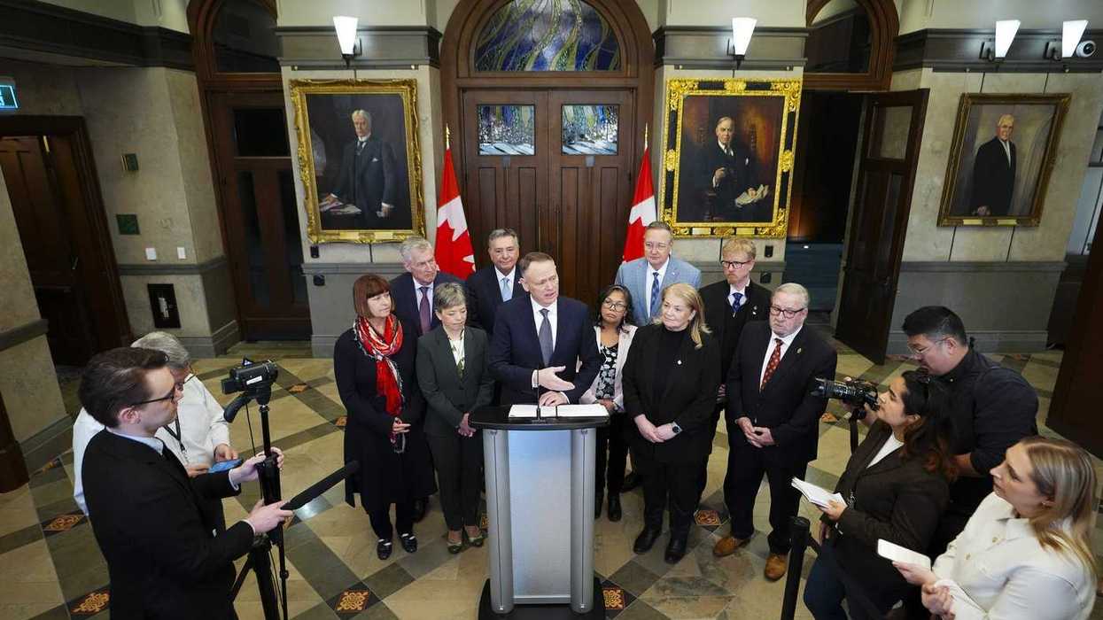 McGuinty touts 30-year military recruitment high