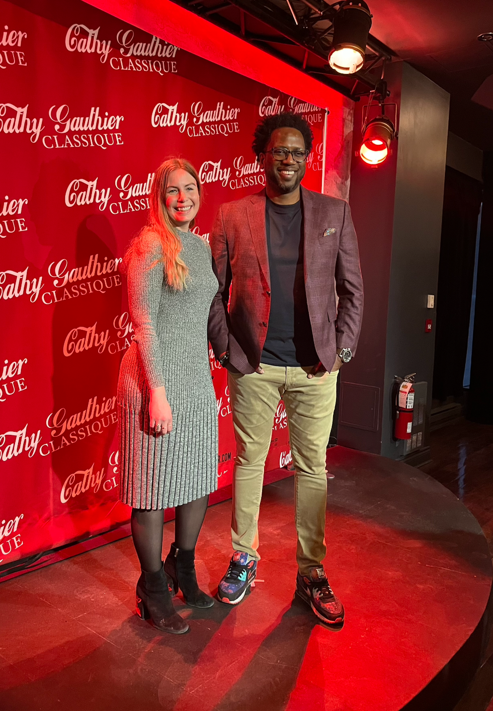 Meeker Guerrier et son accompagnatrice Sophie Frobisher.