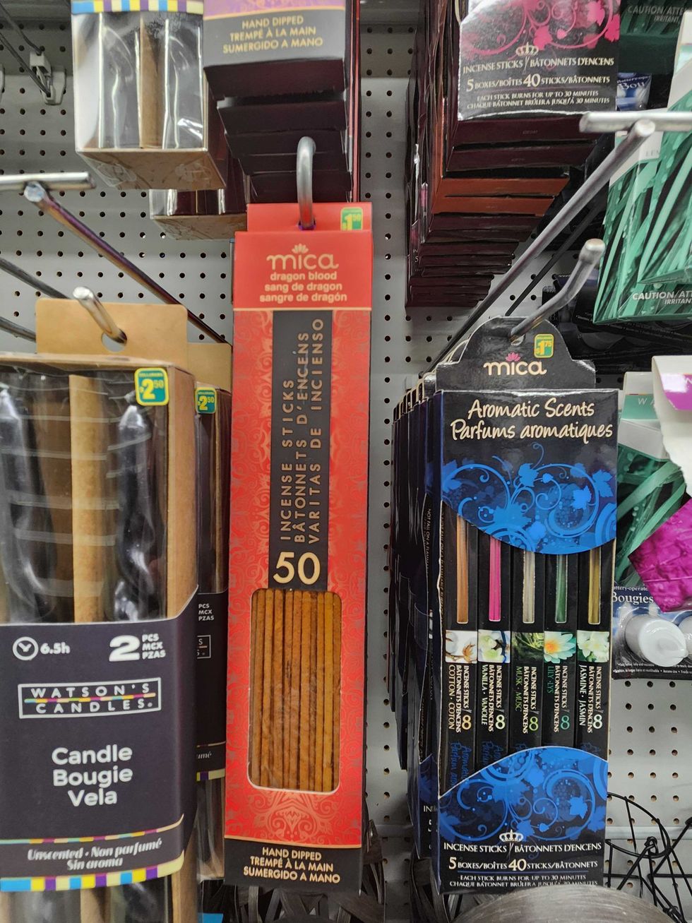 Mica Dragon Blood Incense Sticks.