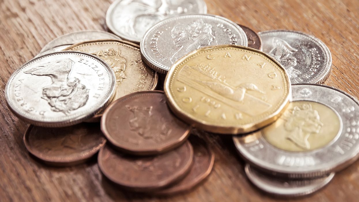 Monnaie royale canadienne : Le Canada crée la toute première pièce de 1 $ colorée