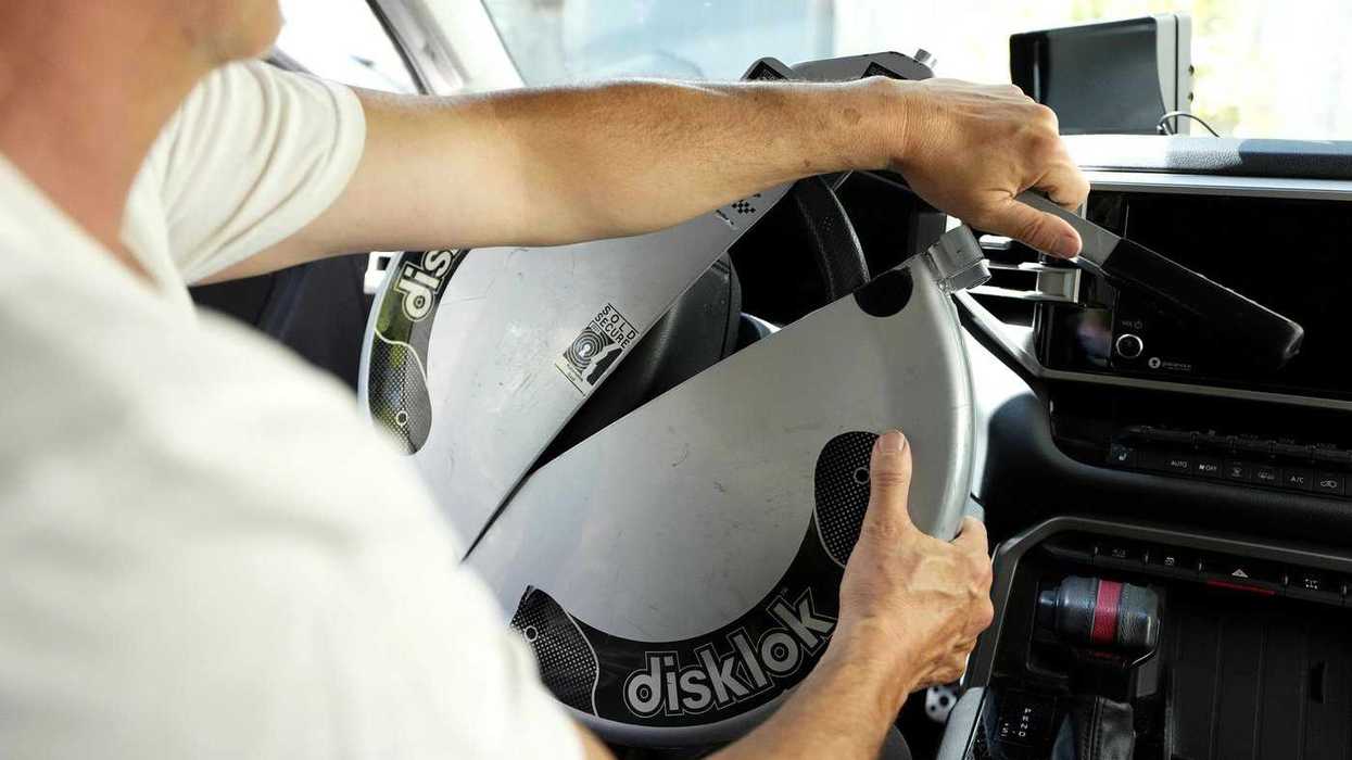 Most Canadians feel exposed to auto theft: survey