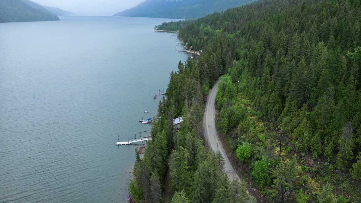 Mountie recounts finding B.C. murder suspect's car