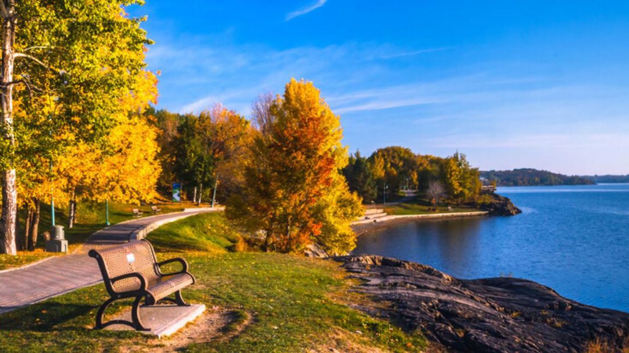 Multiple Ontario Regions Are Now Adding More COVID-19 Measures & Here's What You Need To Know