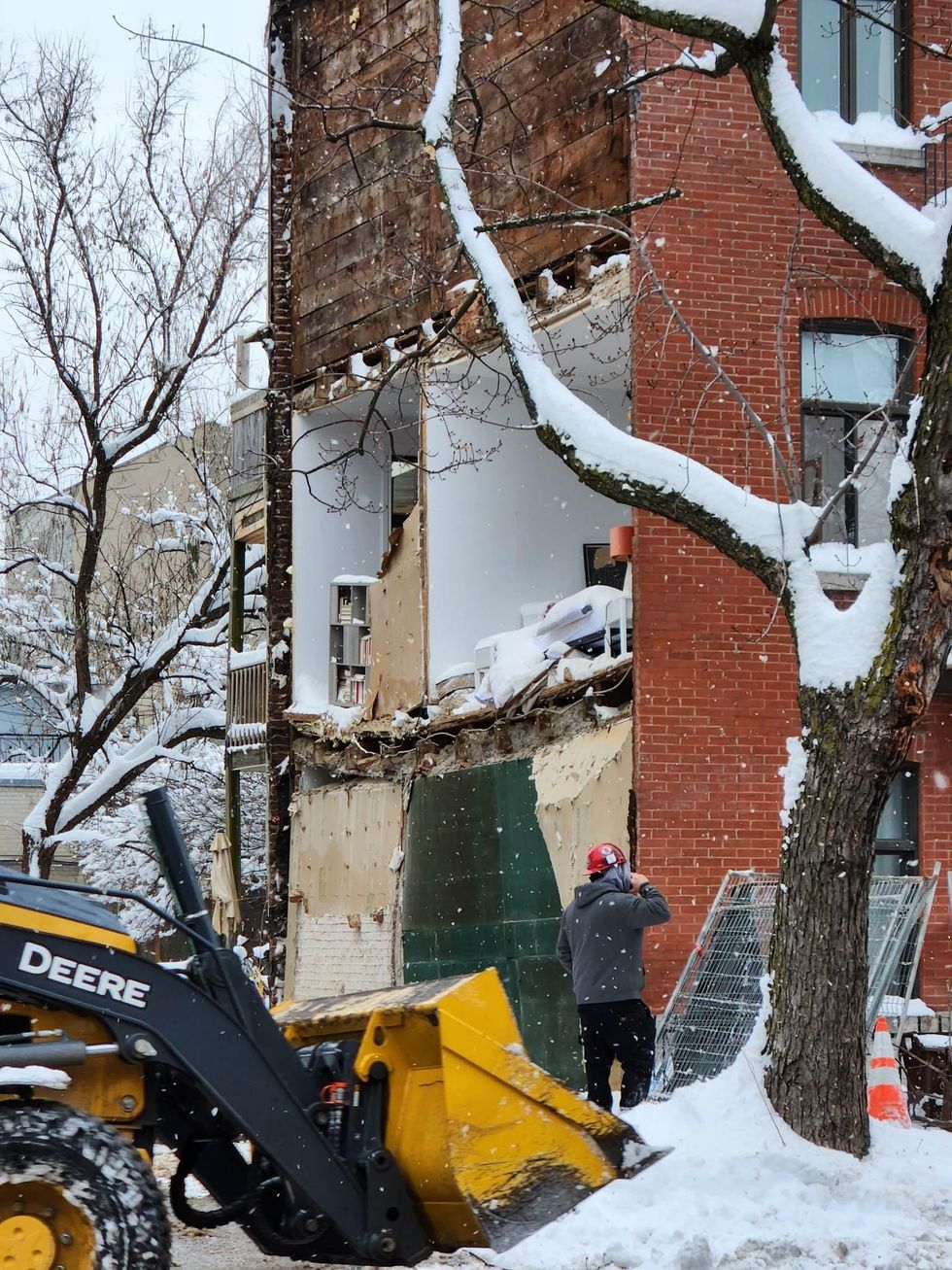 Mur effondr\u00e9 \u00e0 Montr\u00e9al.