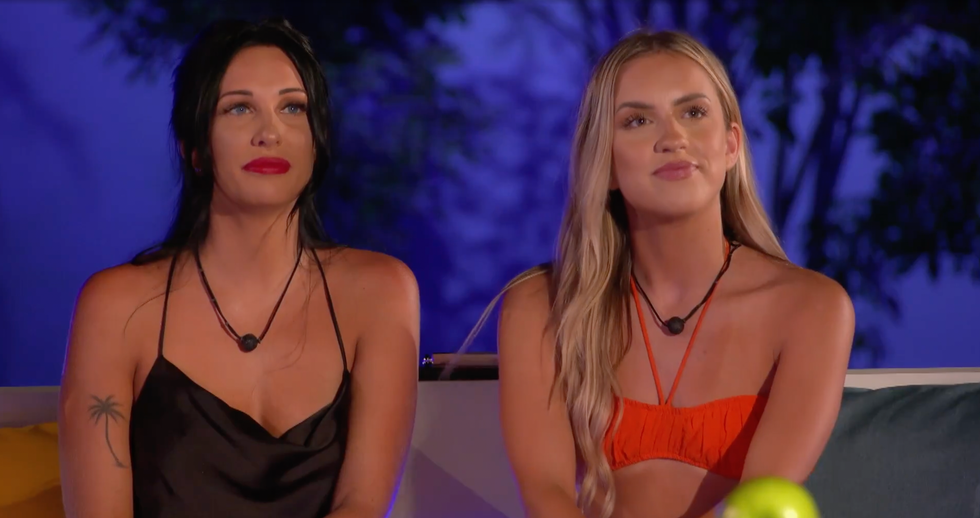 Nadia et Bianca de L'\u00eele de l'amour.