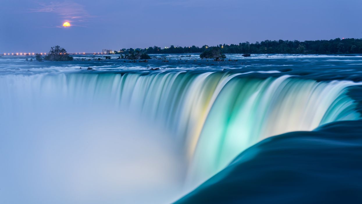Niagara Falls.
