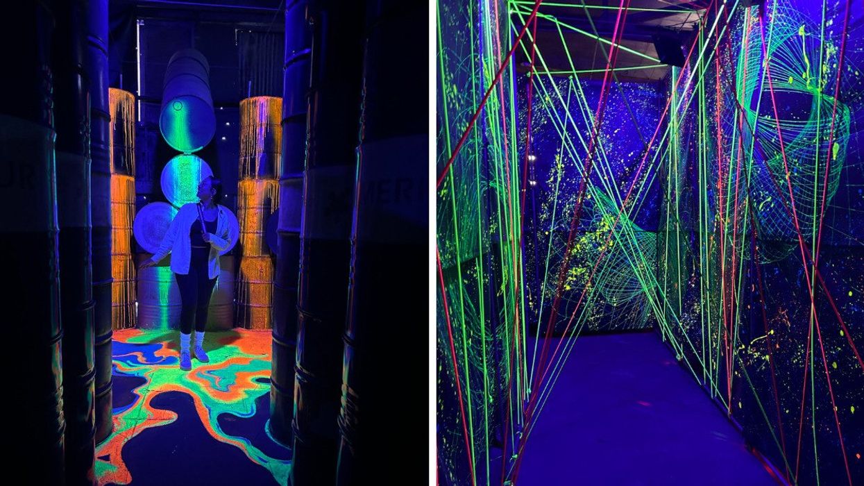 Noémi Lincourt dans un décor fluorescent. Droite : Le décor fluorescent d'un labyrinthe à Montréal.