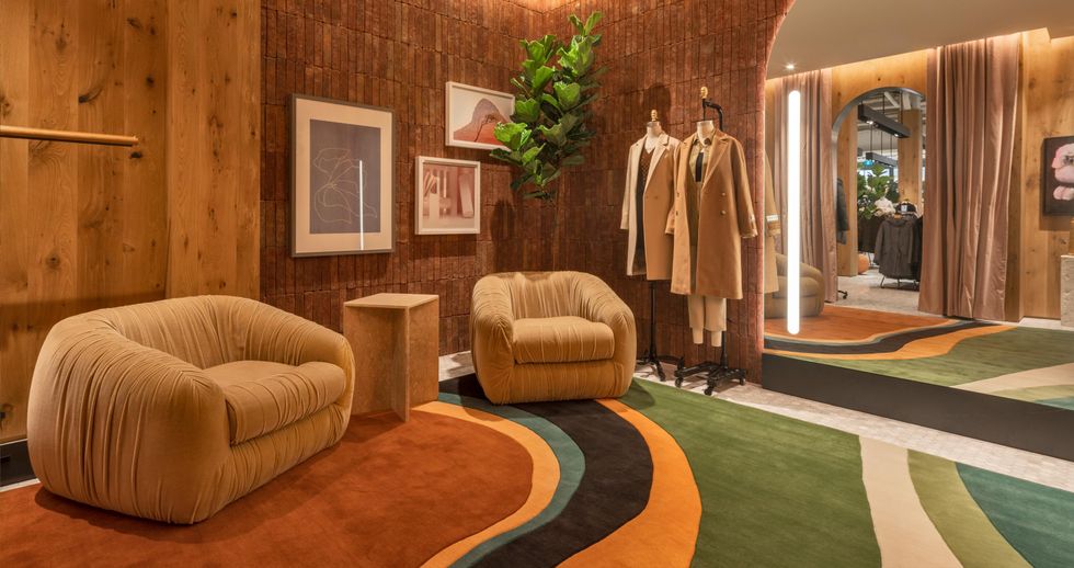 Nouvelle boutique Aritzia Entrep\u00f4t.