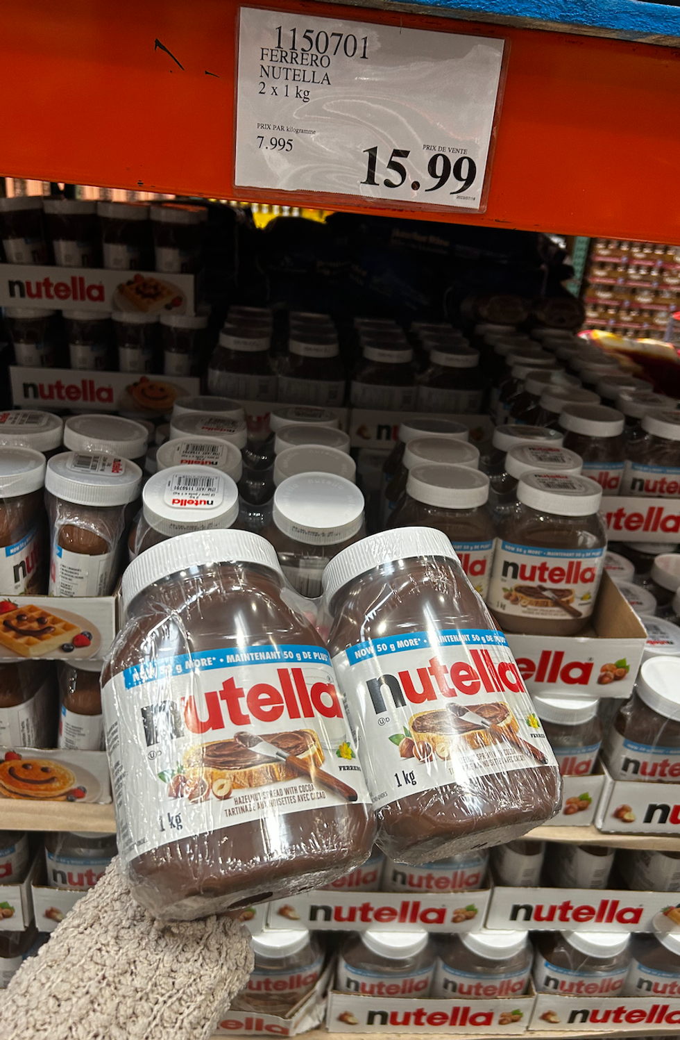 Nutella - Tartinade aux noisettes avec cacao.