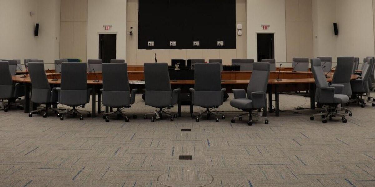 An Ottawa School Board Meeting About Mask Mandates Got Heated Police an-ottawa-school-board-meeting-about-mask-mandates-got-heated-police
