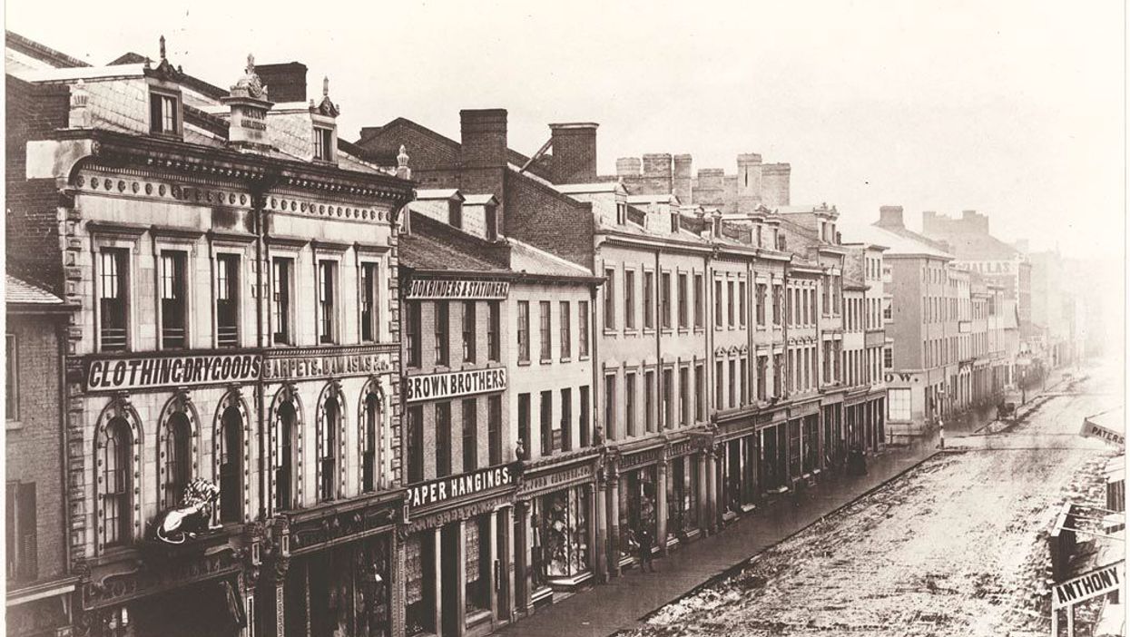 Old Toronto Photos Show Just How Different The City Looks Now