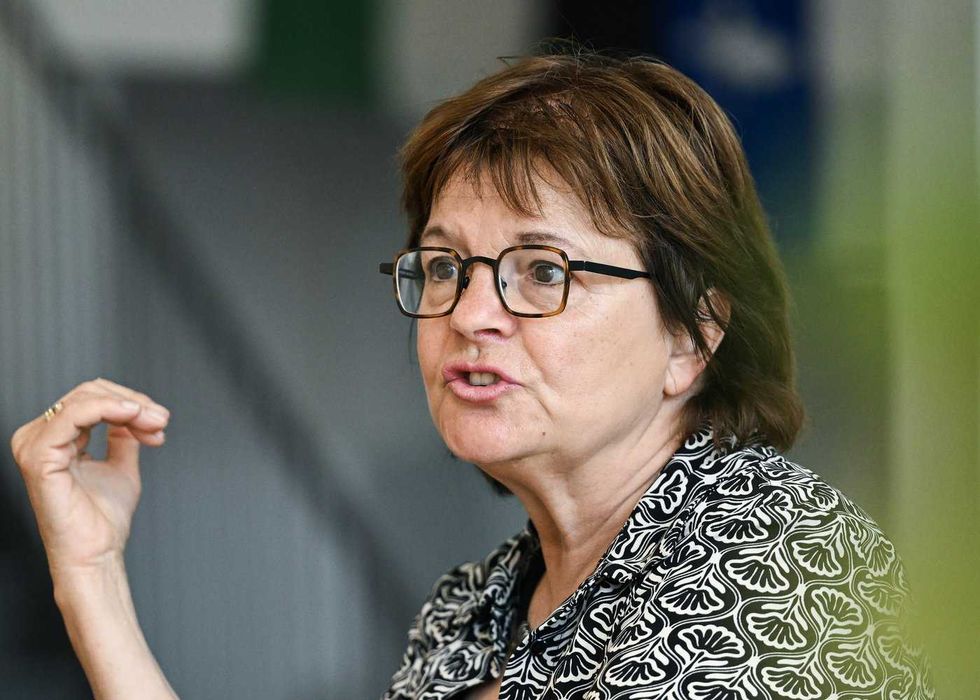 Older women more scarce on Quebec campaign trail