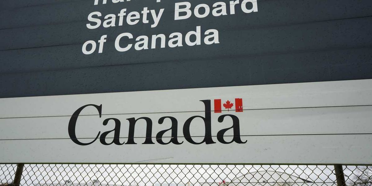 One dead as plane makes emergency landing on B.C. road, crashing into cars One dead as plane makes emergency landing on B.C. road, crashing into cars