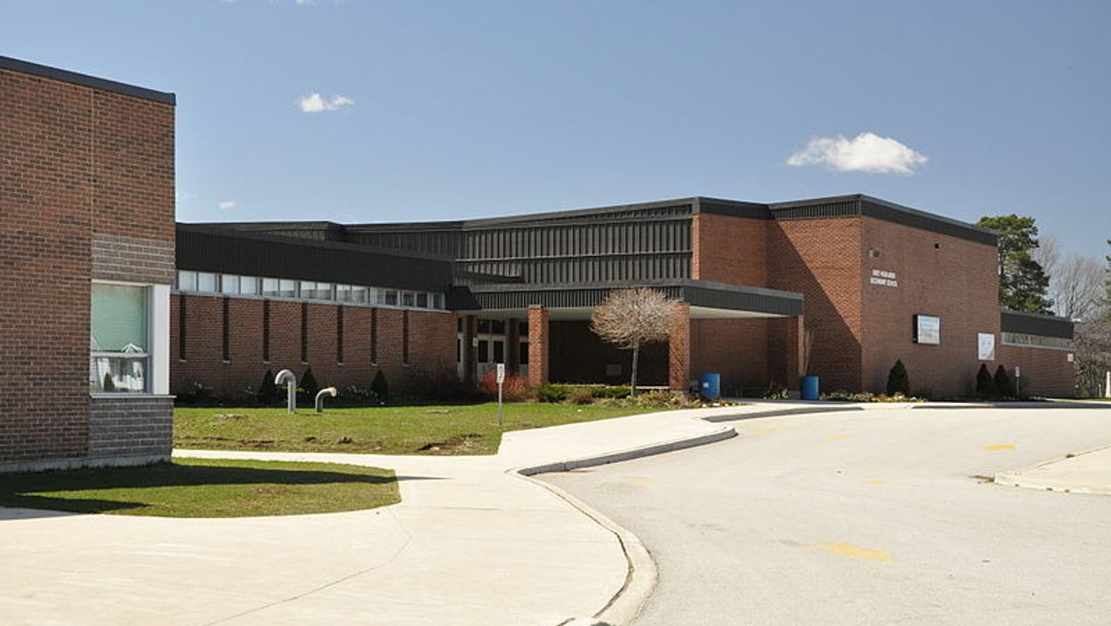 Ontario Class Size Petition To Reduce Overcrowding Has Got Over 100,000 Signatures