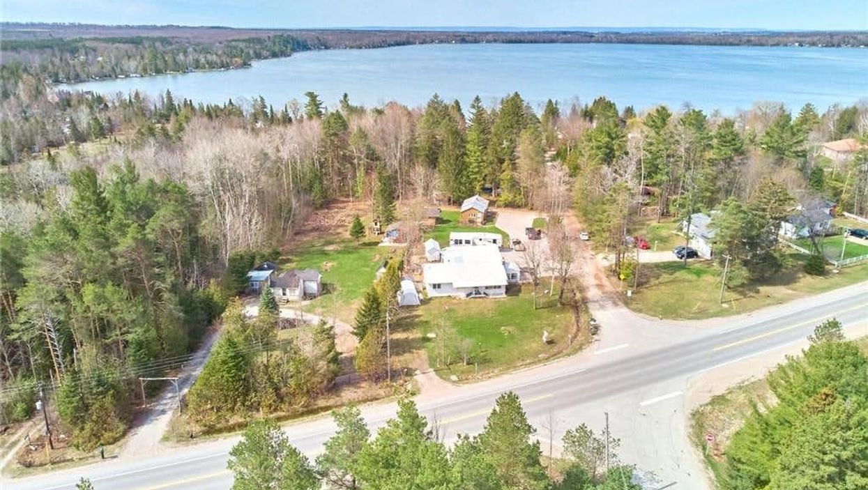 Ontario Property For Sale Comes With 2 Different Homes For You & Your BFF