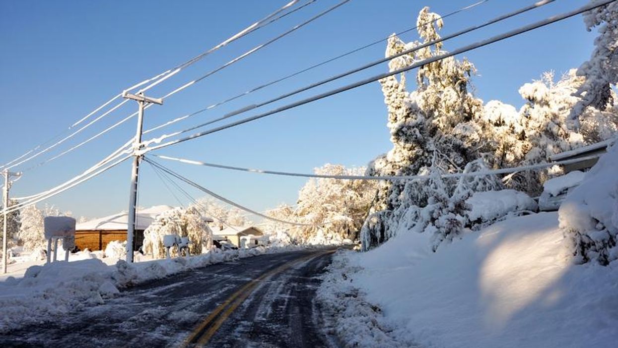 Ontario's Fall Forecast Just Dropped & It's Going To Get Extremely Snowy & Cold
