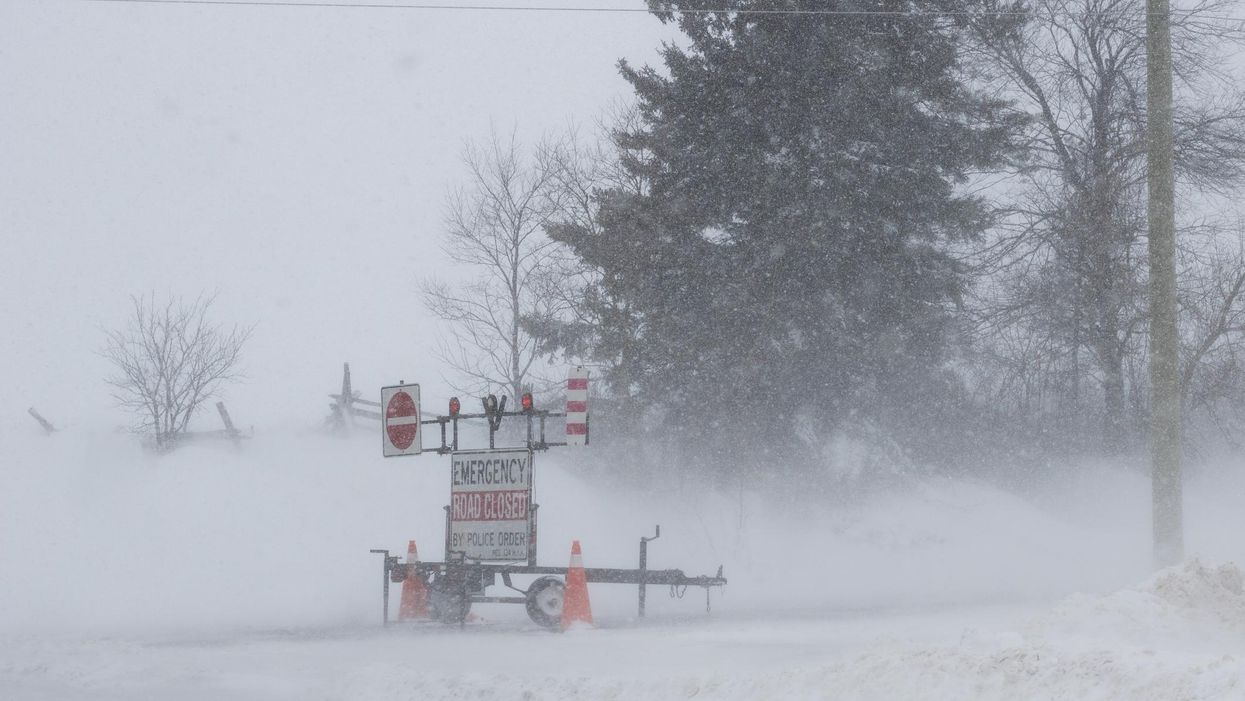 Ontario's Weather Could Hit Some Spots With 50 cm Of Snow This Week So RIP Your Travel Plans
