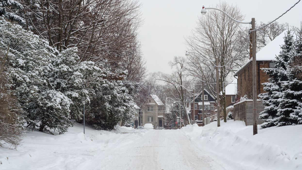 Ontario's Weather Forecast Is Bringing 20 cm Of Snow & Chaotic Driving Conditions