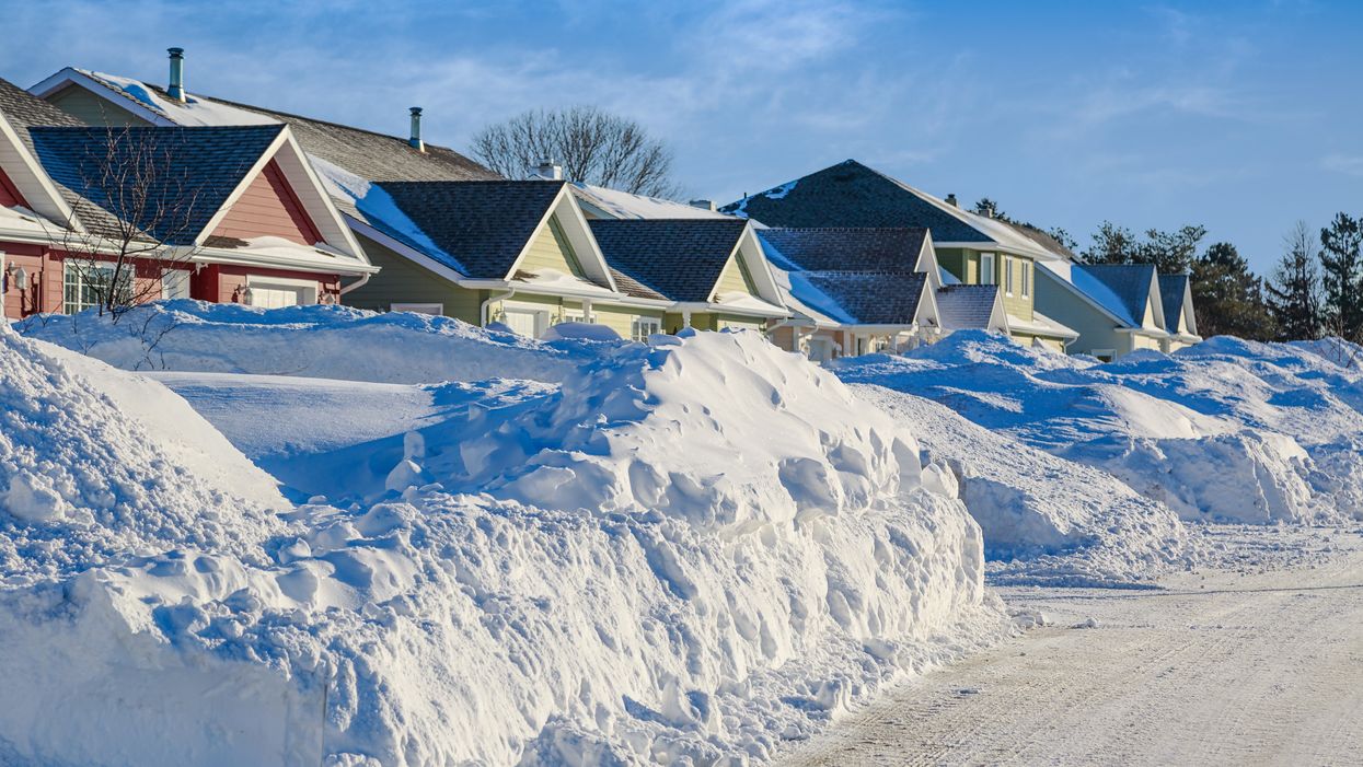 Ontario's Weather Forecast Is Calling For Another 20 cm Of Snow & Strong Winds