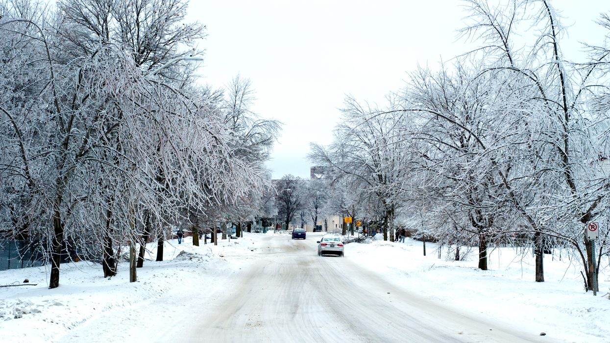 Ontario's Weather Forecast Is Calling For Snow & Chilly Temperatures This Week