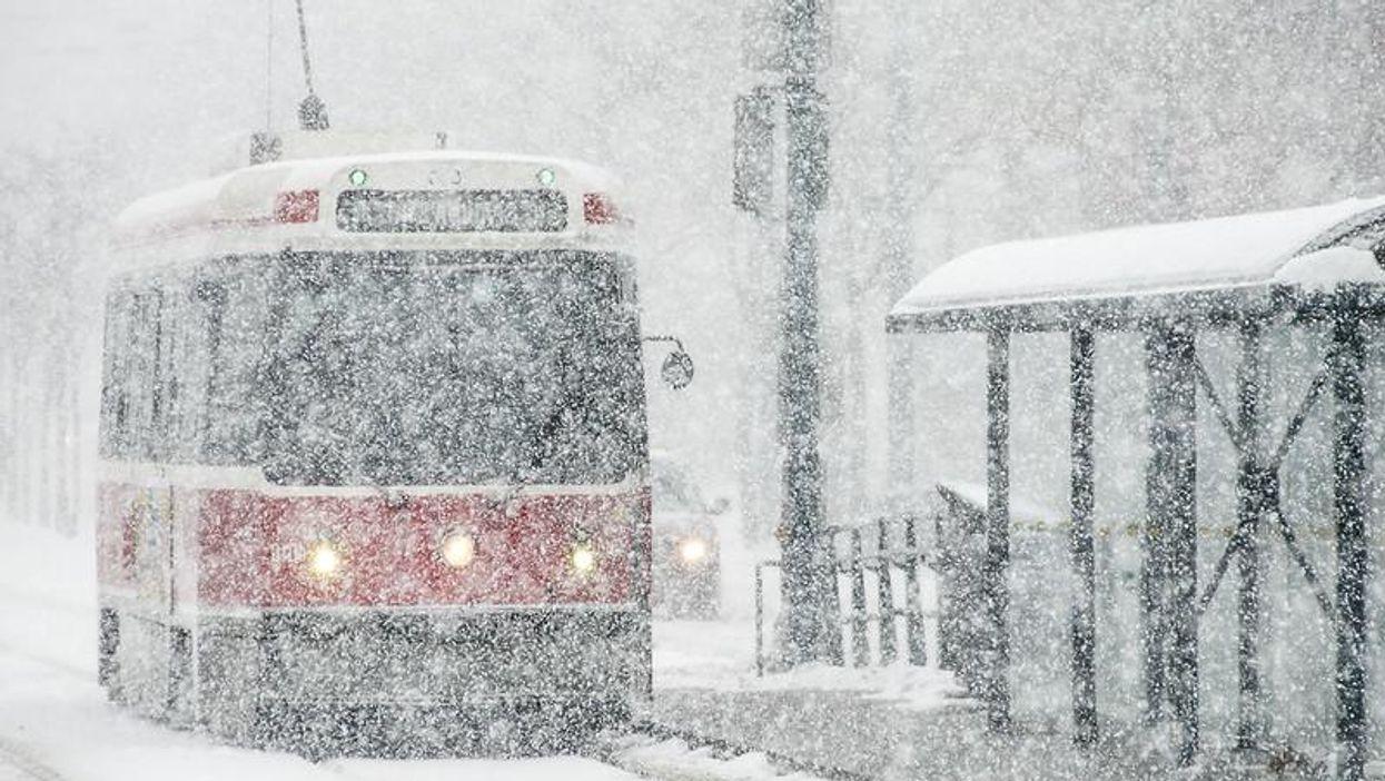 Ontario's Weather Forecast Predicts Up To 20 cm Of Snow Today & Whiteout Conditions Next Week