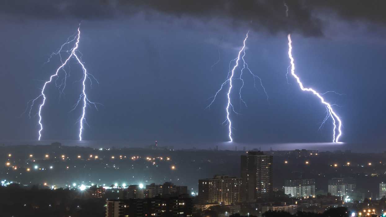Ontario's Weather Forecast Will Bring Strong Winds & Rain This Week