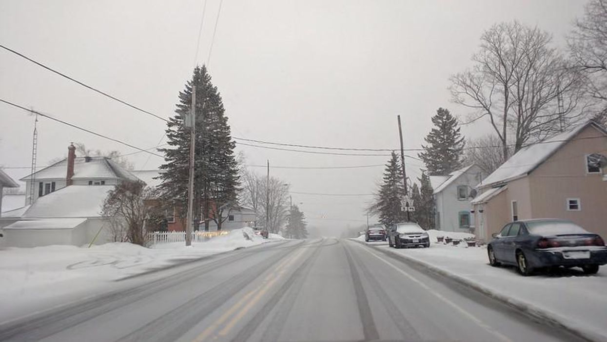 Ontario's Weather Is Getting Hit With 15 cm Of Snow In Some Spots & We're Already Over It
