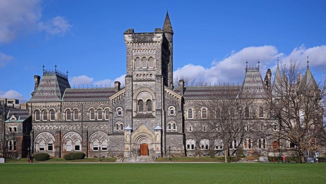 Ontario Scholarships To Apply For Before School Starts