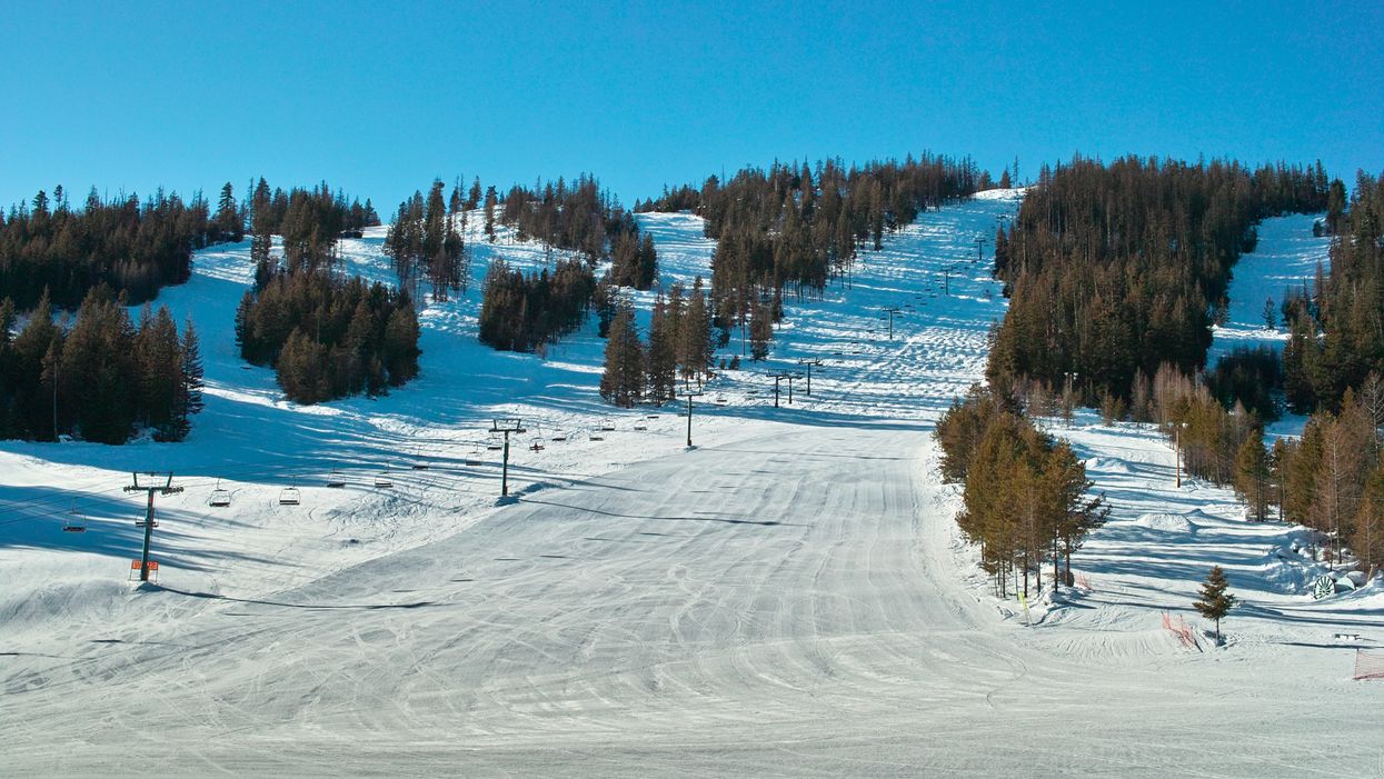 Ontario Ski Hills Are Reopening This Week For Some Green-Zones