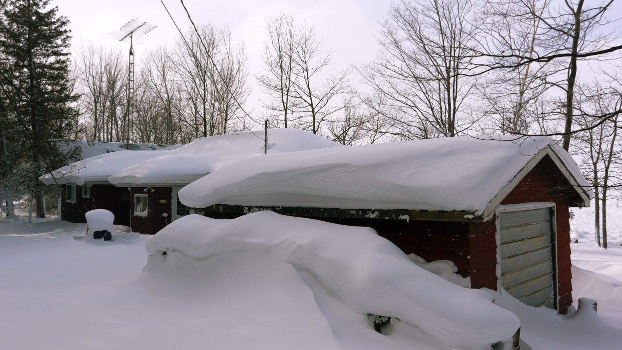Ontario Weather Forecast Is Calling For 'Heavy Snow' & The Coldest Temps Of The Season