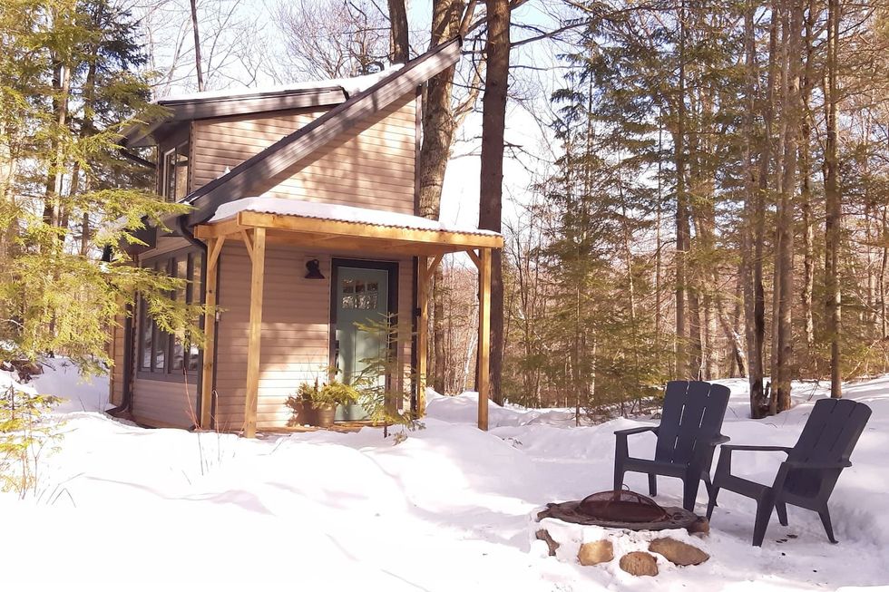 ontario winter airbnb