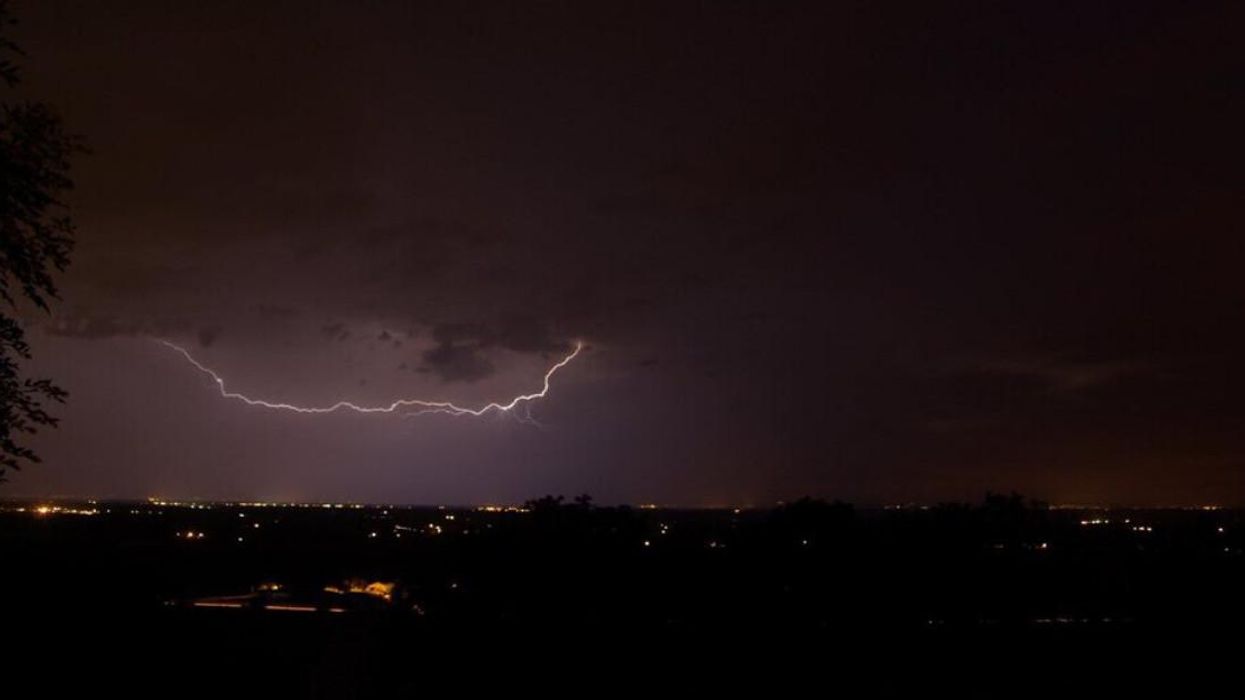 Orages et ciel nuageux.