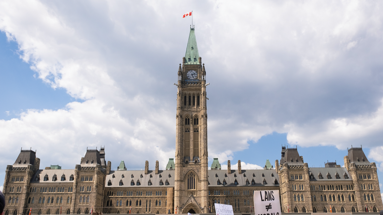 Ottawa Activists Gathered On Saturday To Denounce Mandatory Masks & Vaccines