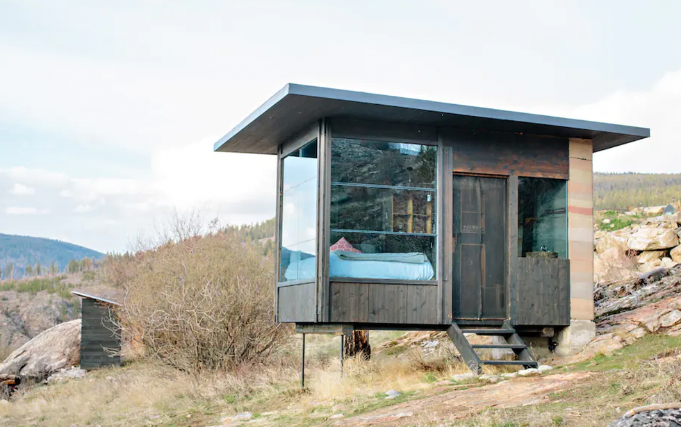 Outside view of the Airbnb cabin.