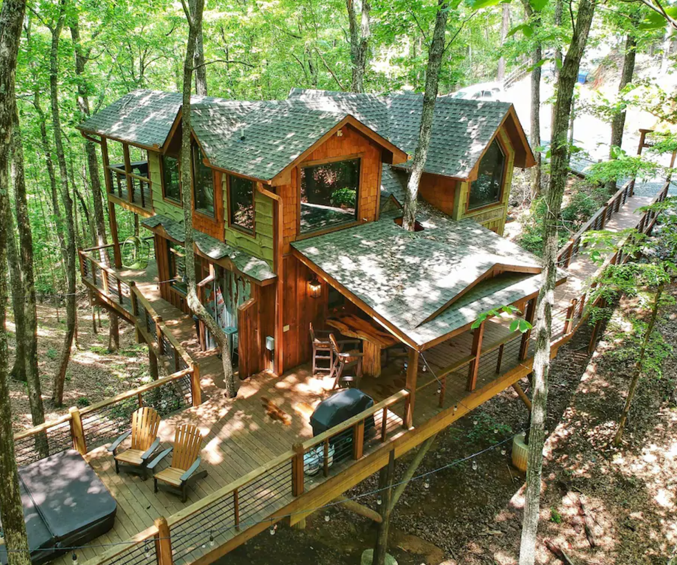 Overhead shot of Inn The Ravine.