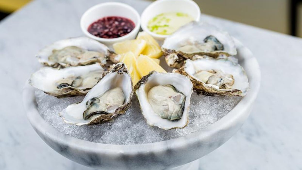 Oysters Are Being Urgently Recalled In BC Due To Norovirus & The Symptoms Sound Awful