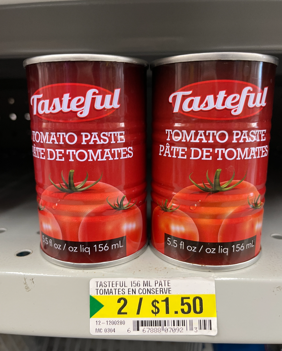 P\u00e2te de tomates au Dollarama.