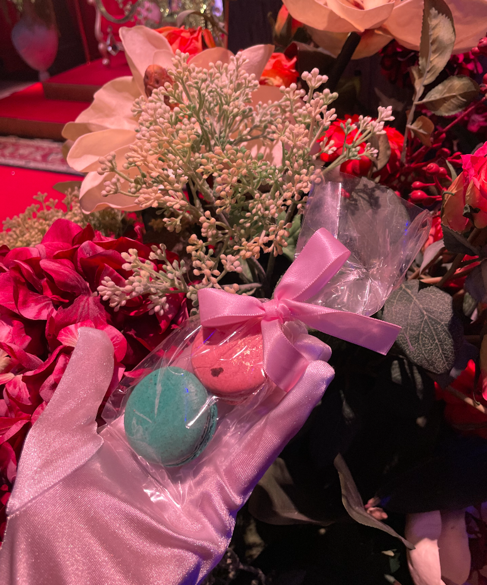 Package of macaroons.