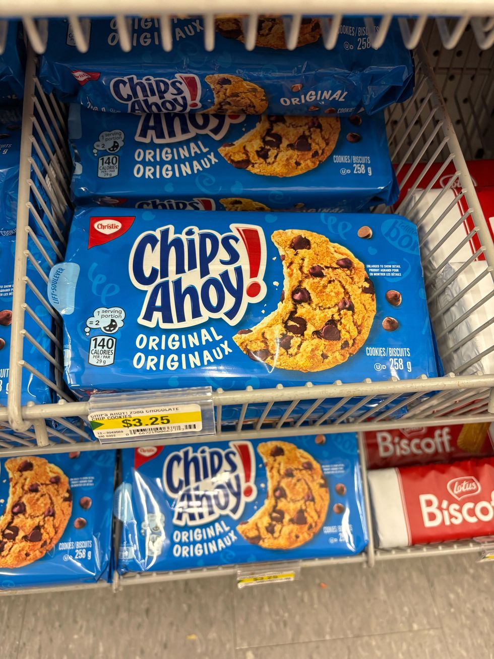 packs of chips ahoy chocolate chip cookies at dollarama