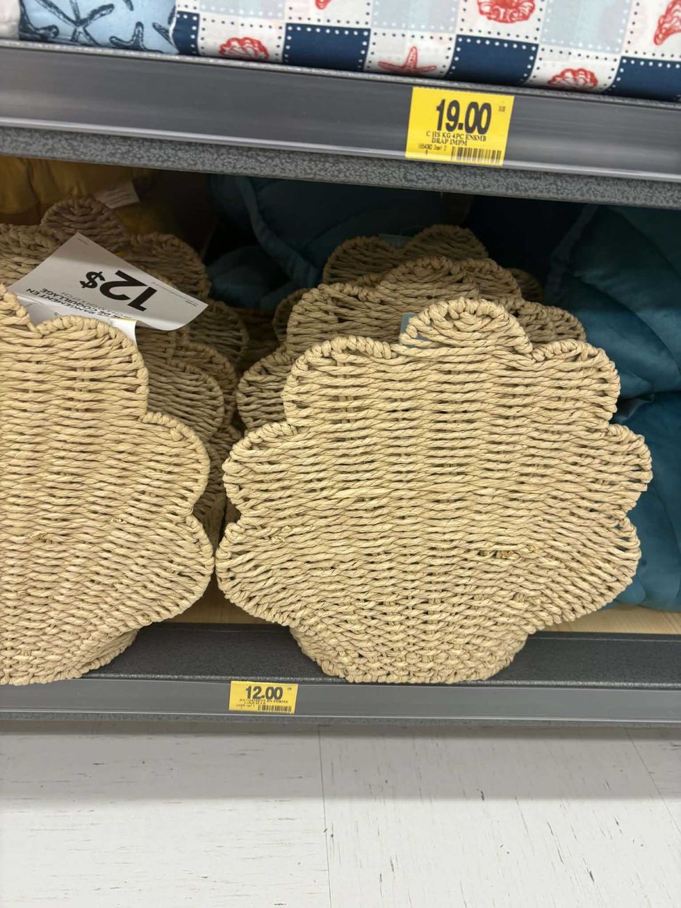 Panier de rangement tress\u00e9 en forme de coquillage au Tigre G\u00e9ant.