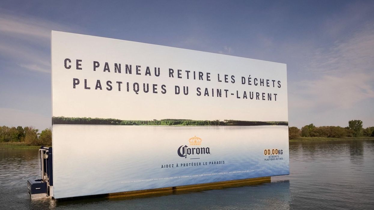 Panneau flottant de Corona Canada.