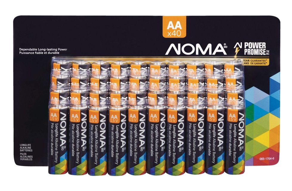 Paquet de 40 piles alcalines AA NOMA, longue dur\u00e9e, tout usage .