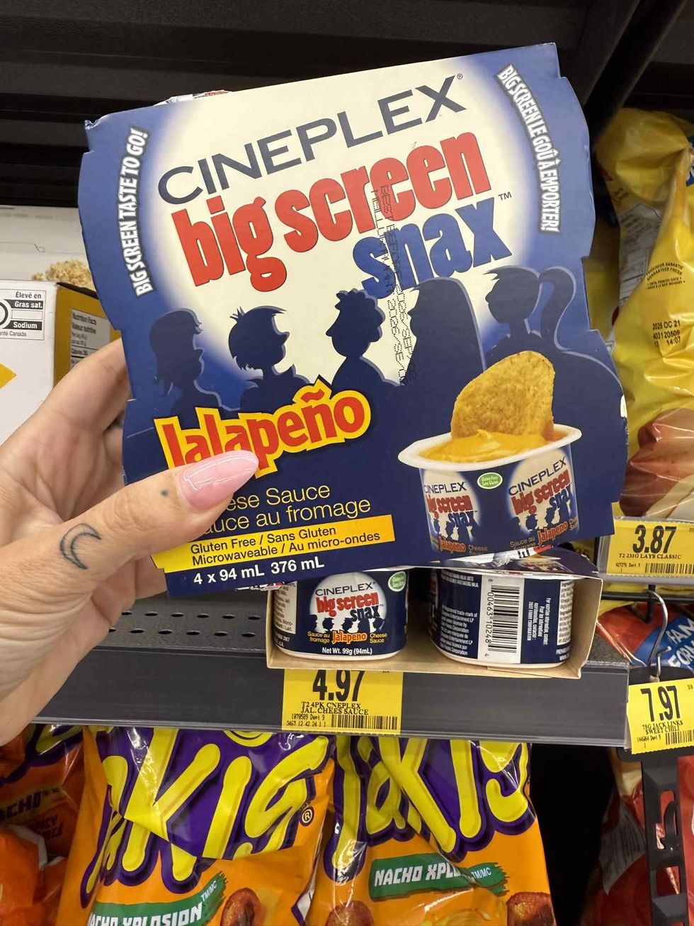 Paquet de quatre sauces au fromage Cineplex en vente chez Tigre G\u00e9ant pour 4,97 $.