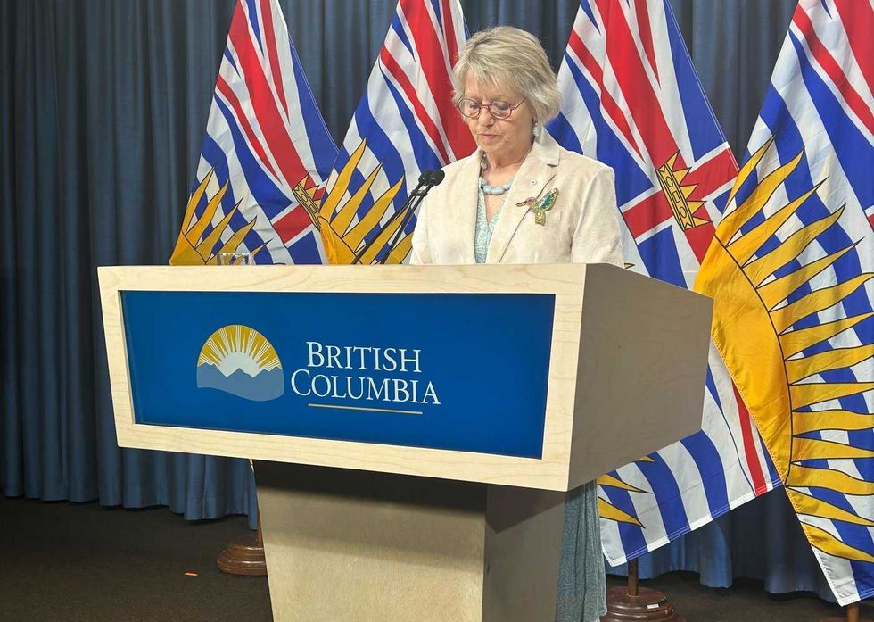 Passengers from hantavirus ship land in Canada
