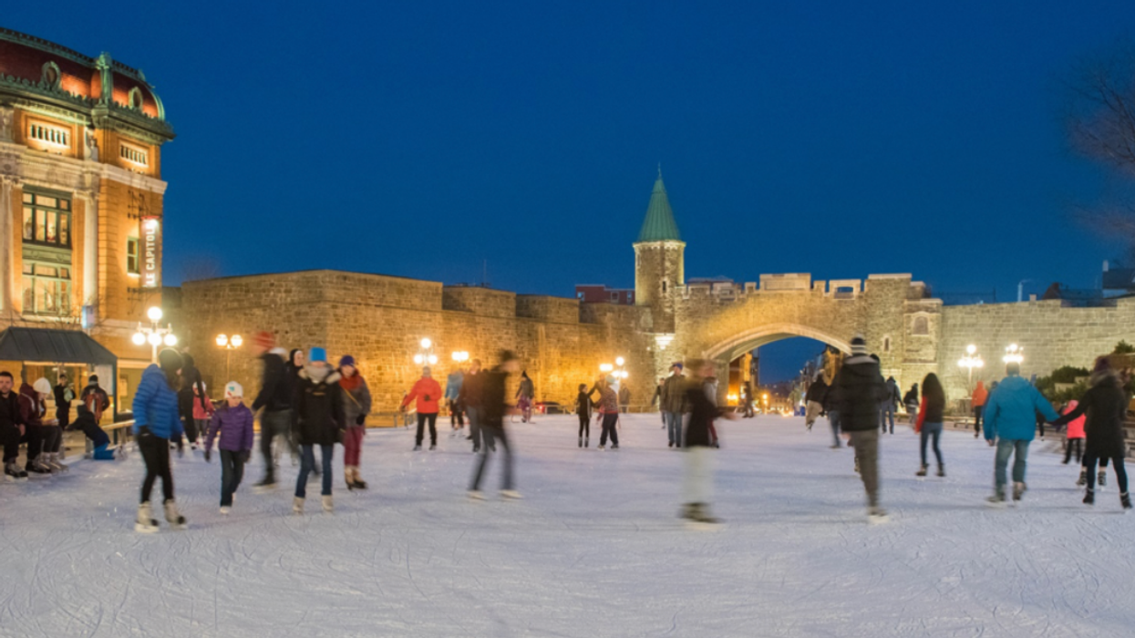 Patinoire de la Place D'Youville.